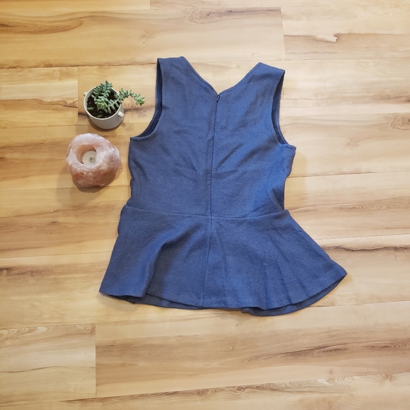 Banana Republic Top - Picture 2 of 2